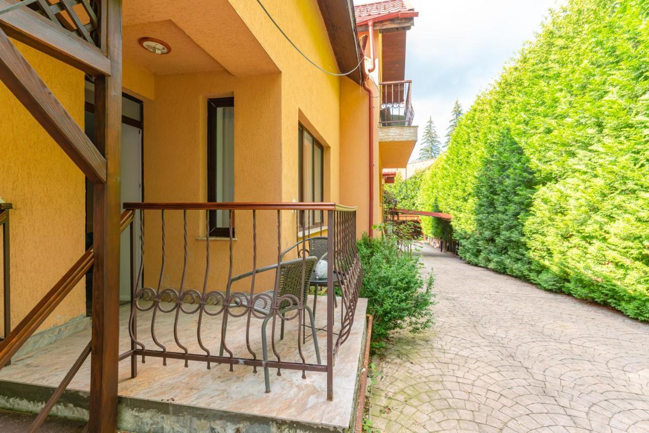 Casa Nostalgia Villa Poiana Brasov Exteriör bild